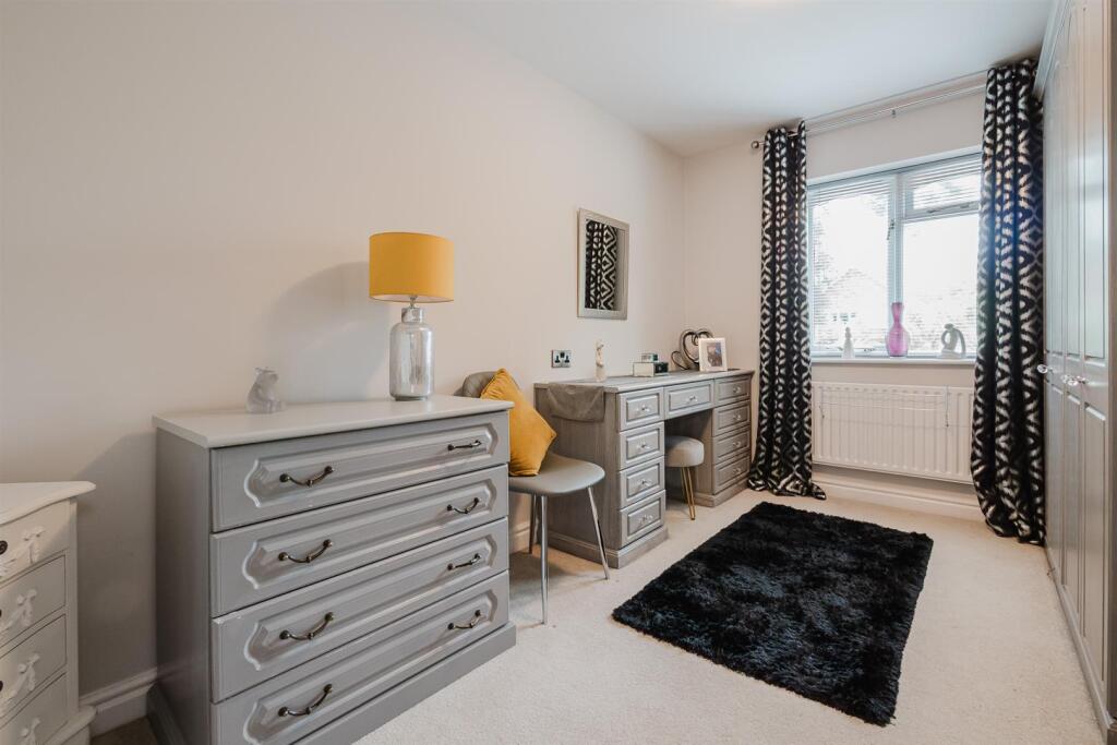 Dressing Room Bedroom 5