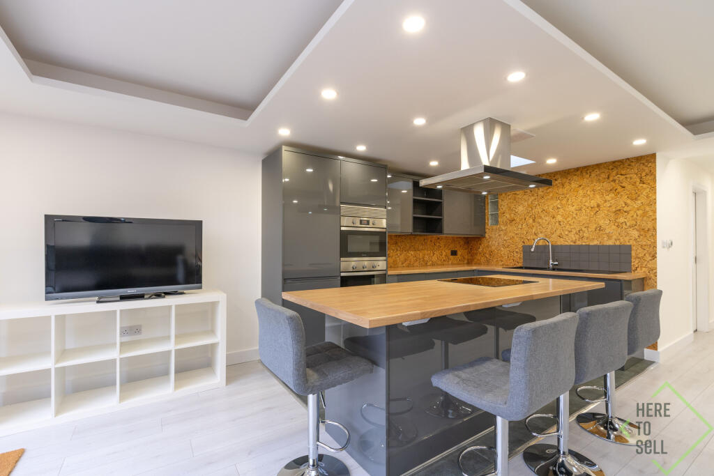 15 Flexmere Rd, London N17 7AU-29