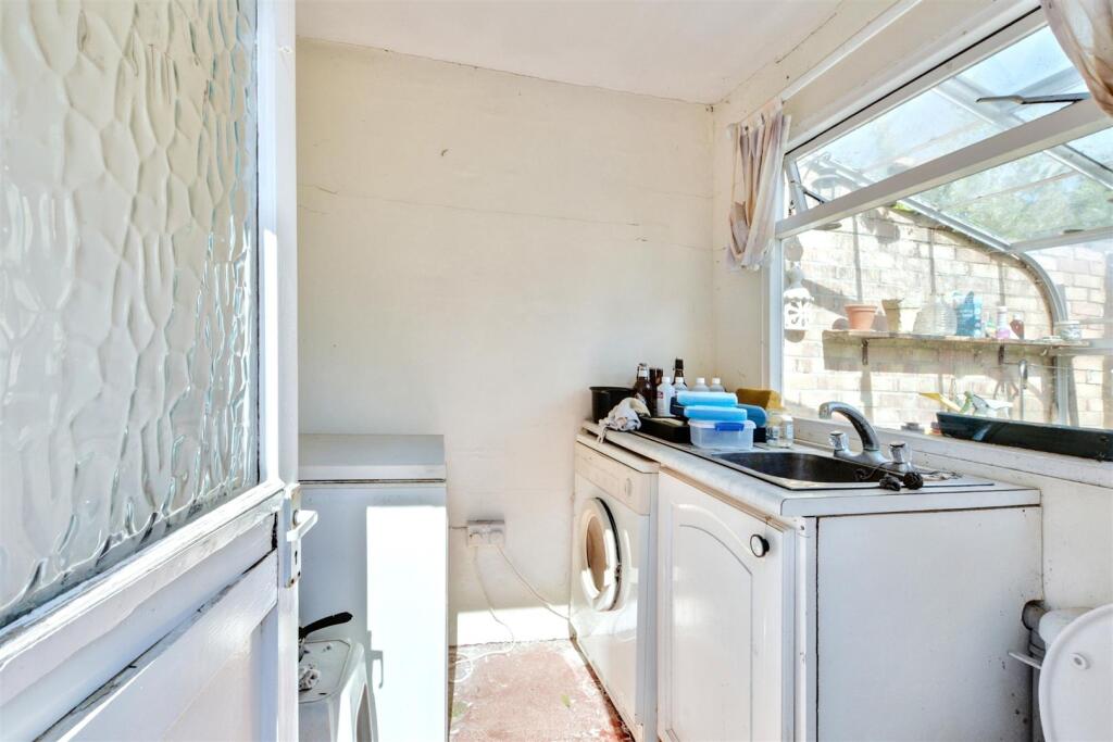 Utility Room.jpeg