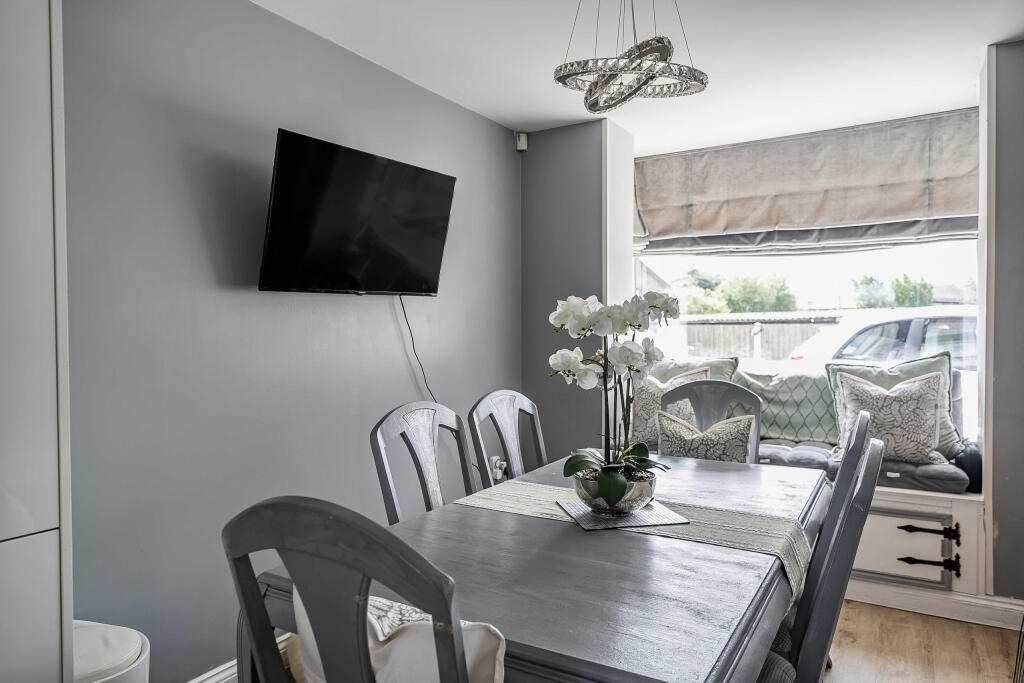 1305334-19-6849dc88a228b-ARW