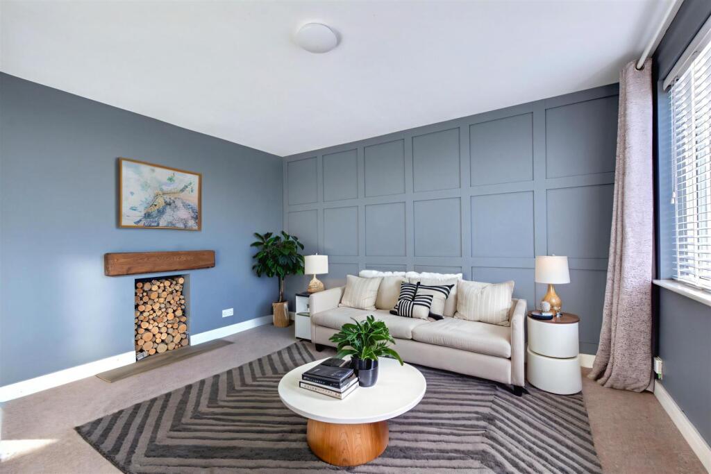 Lounge_1 - 2 (1).jpeg