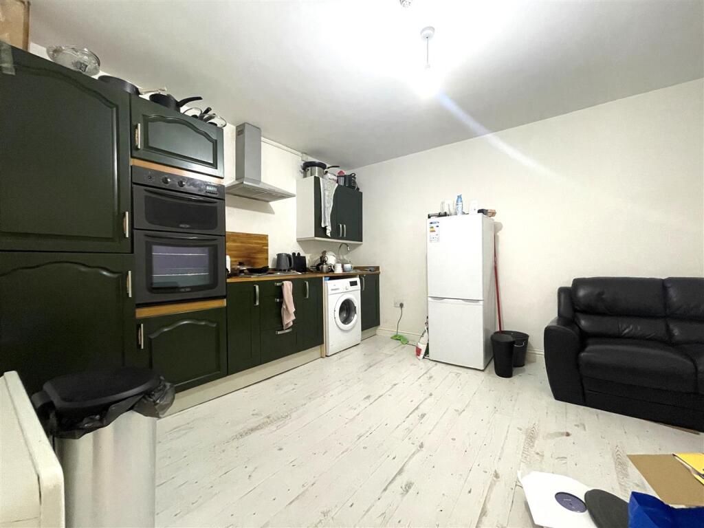 209 Gloucester Road, Gloucester Road, Bristol BS7 