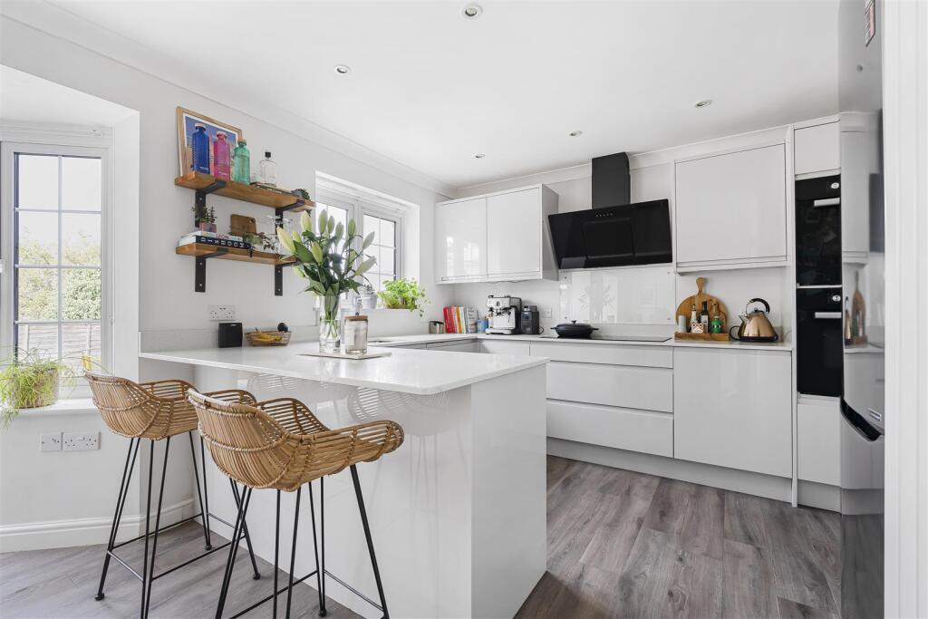 19 St Marys Way