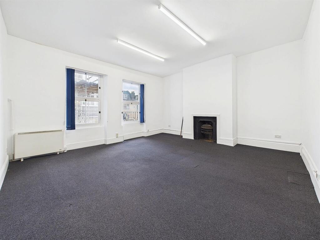 4 - Frist Floor Office In Bath.jpg