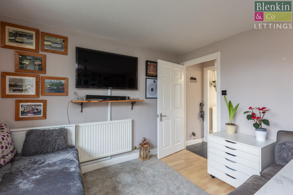 Crambeck Village 36 Dining Room-2