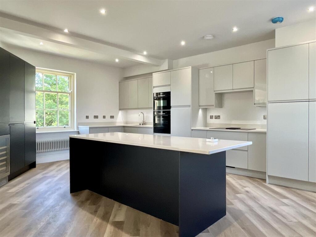 Kitchen (1).jpeg