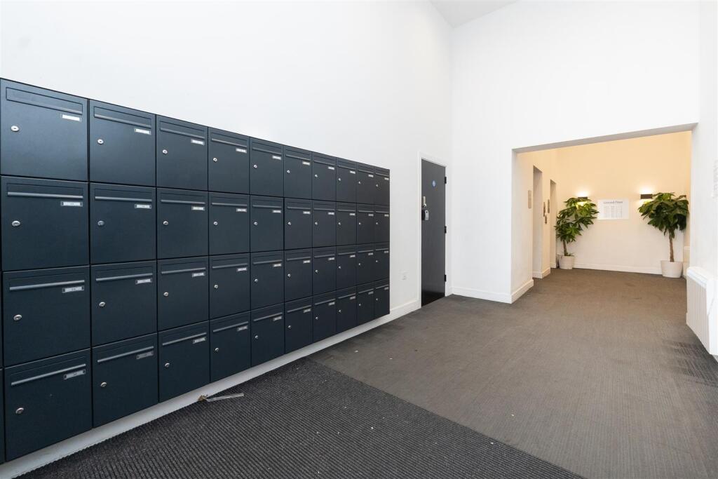 Flat-9-28-Baldwin-Street-BS1-21.jpg