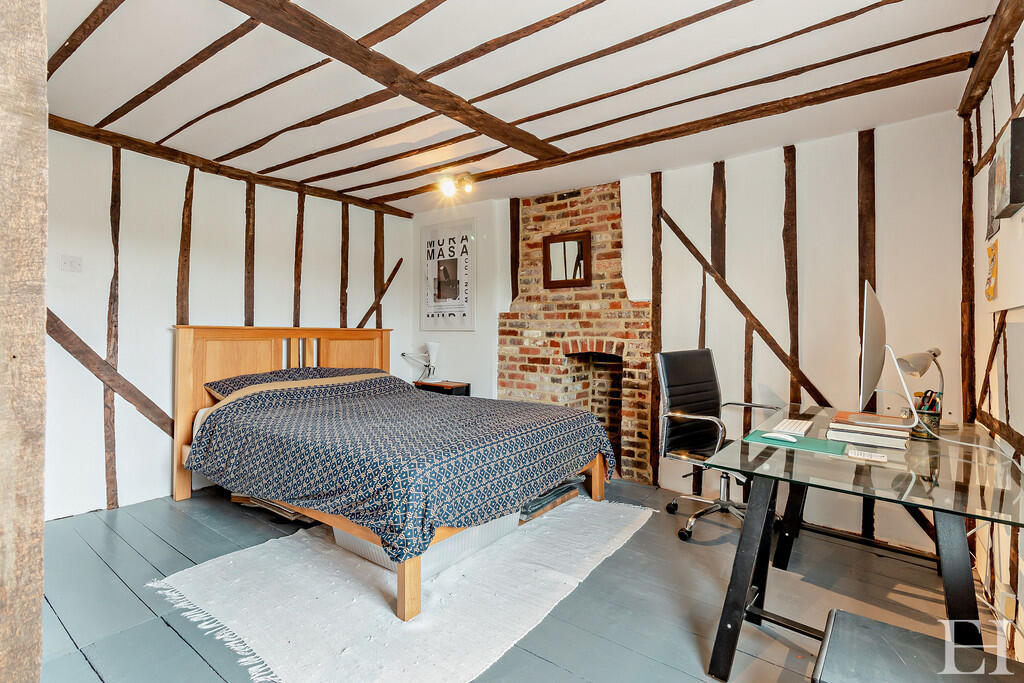 8658492-interiorW...