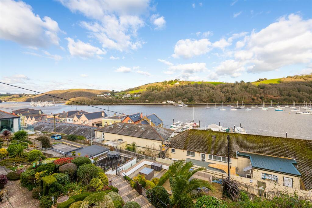 A08 - 9 Sandquay Road Dartmouth - 240226.jpg