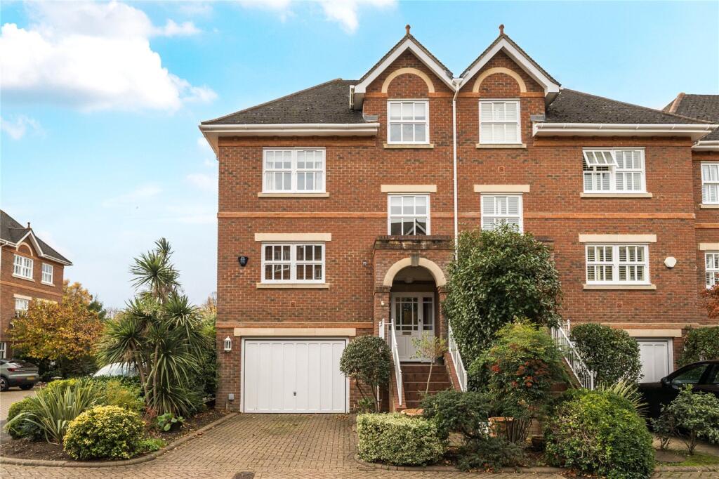 The Riverside, Graburn Way, East Molesey, KT8
