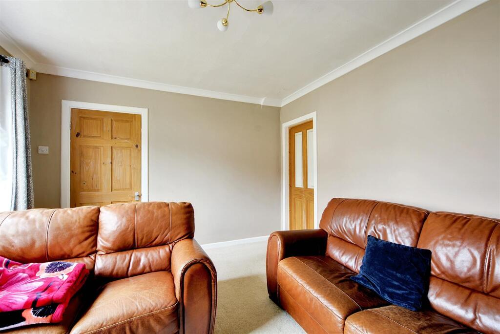 Lounge_3.jpeg