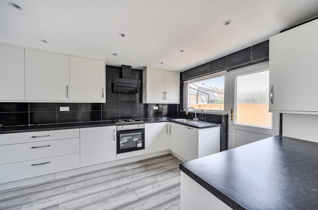 13626091668de9d6857735