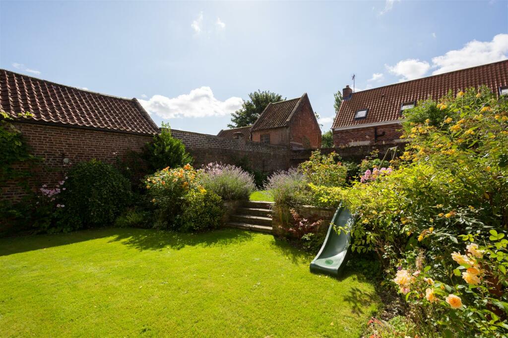 GARDEN