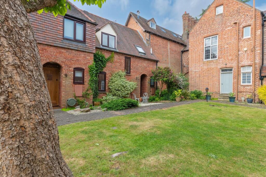 8, radford hall-3.jpg