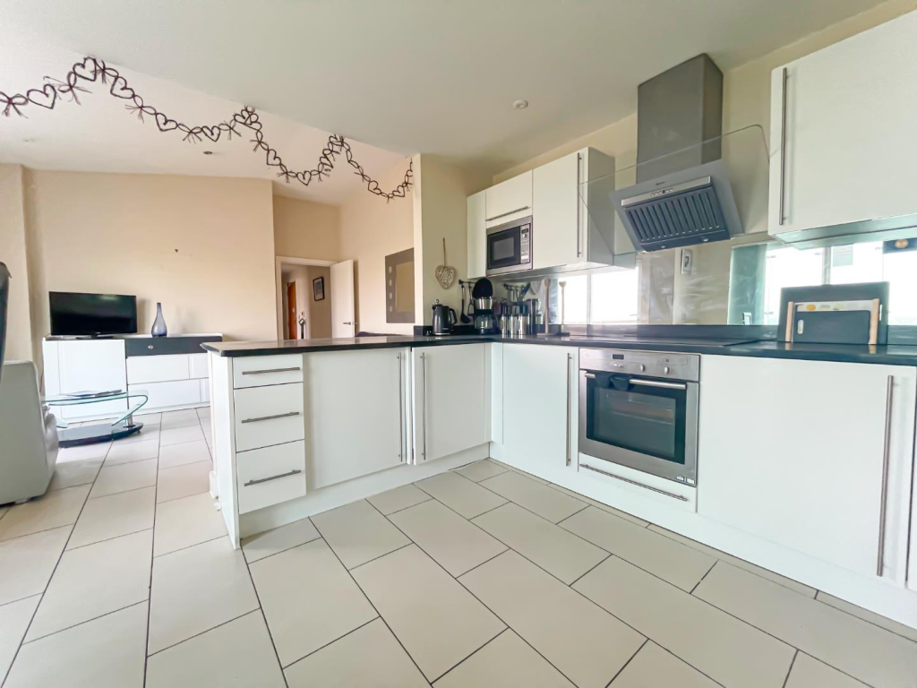 Kitchen 1.png