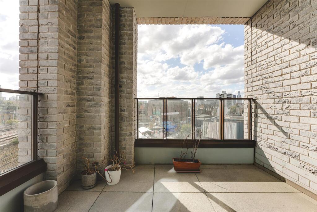 Empress Apartments -18.jpg