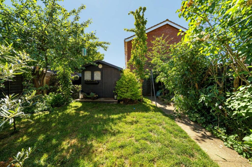 18-6823b8d828f03-1290186-ARW-18-1