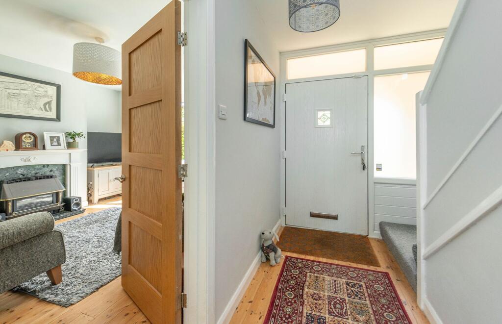 ENTRY WAY AND LANDING