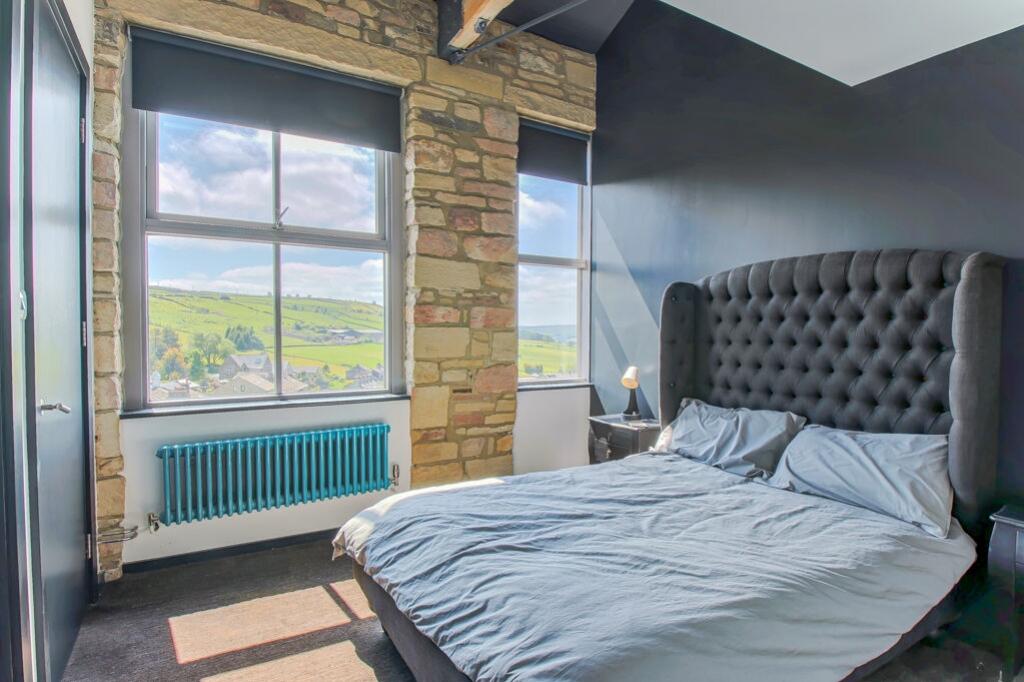 934972 - Bedroom_1