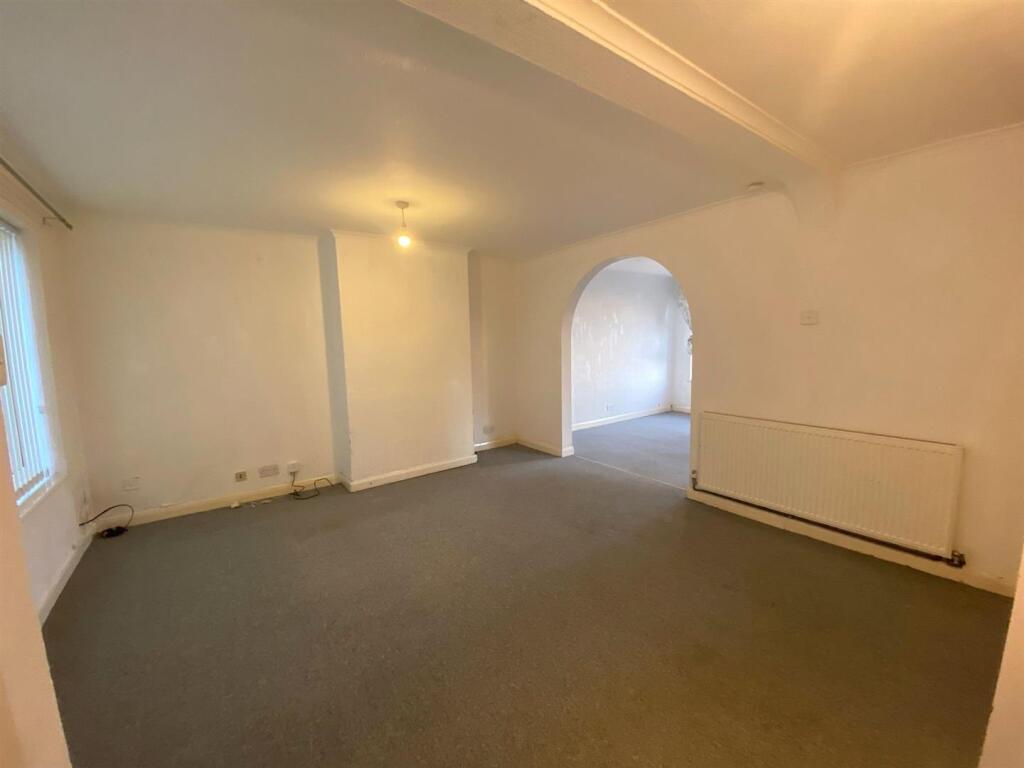 Living Room.jpg