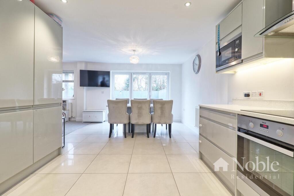 Open Plan Living/Kitchen/Dining Area