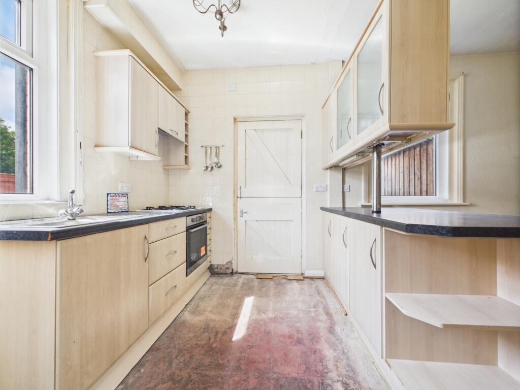 CAM02195G0-PR0079-STILL025