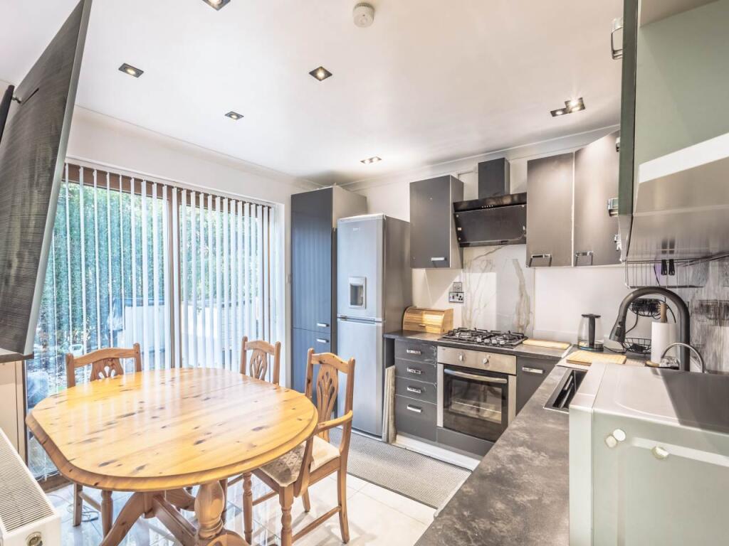 Kitchen 3