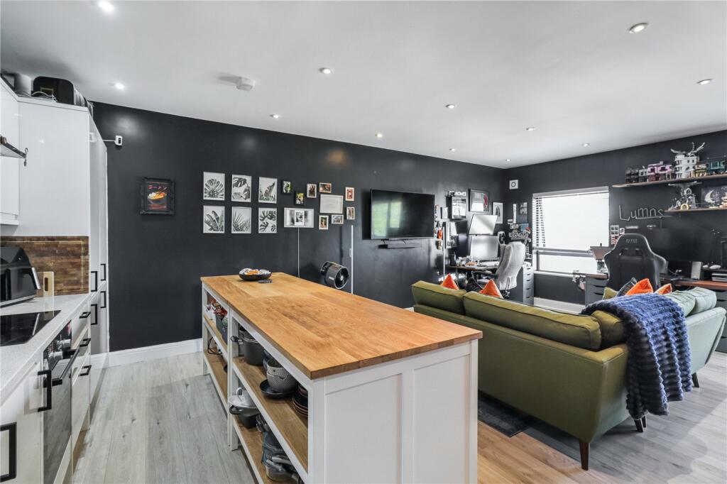Kitchen / Living