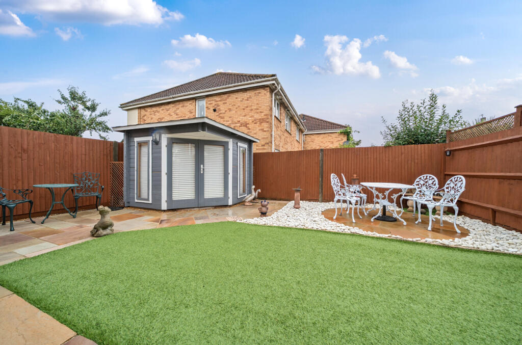 1332803-22-688b54...