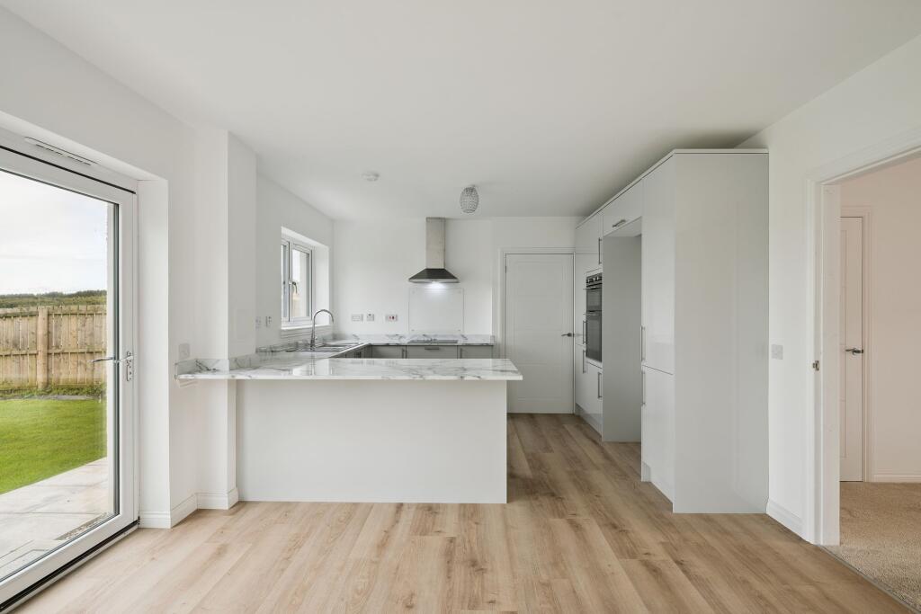 Kitchen/Dining Area