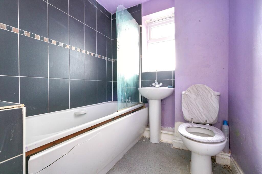 25 Peckerdale Gardens, Spondon, Derby, DE21 7SX