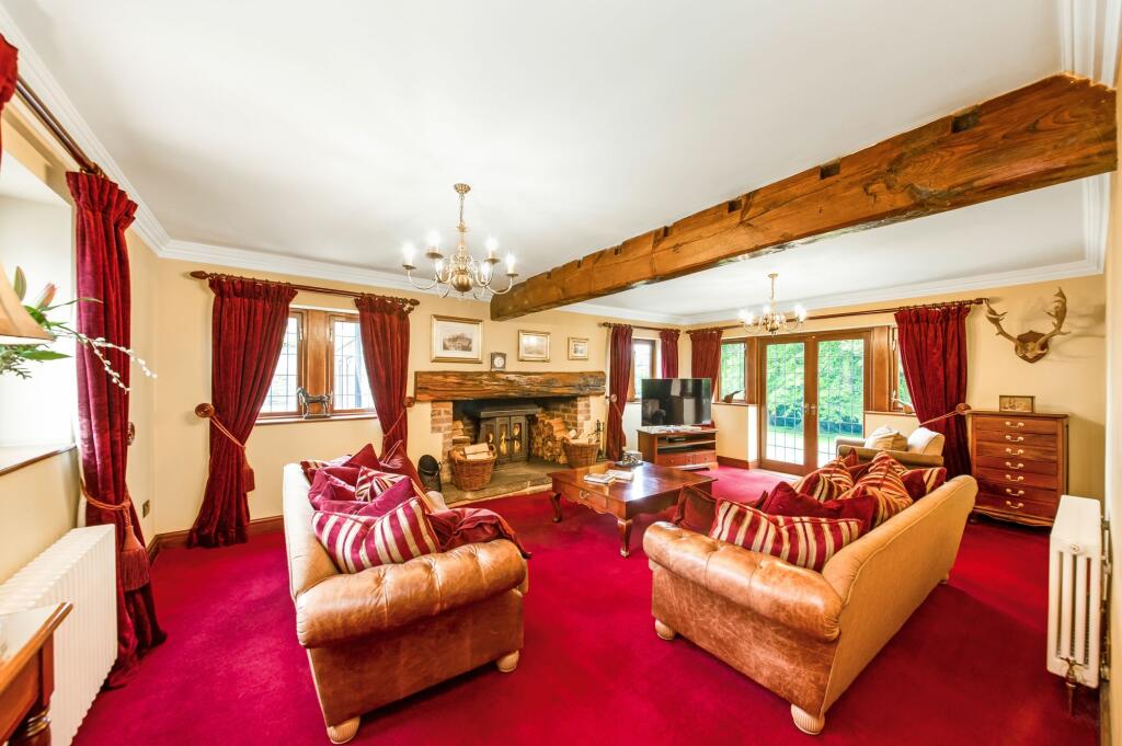 SITTING ROOM