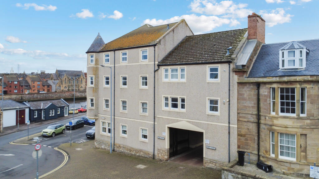 Fort Court, Ayr