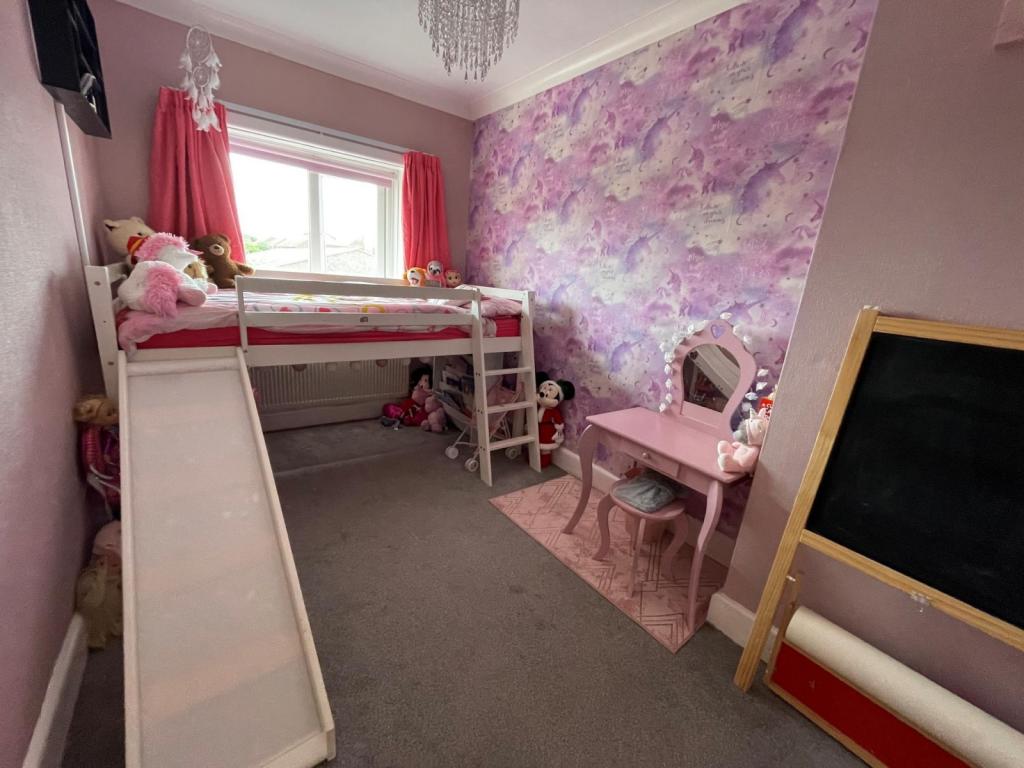 5- Bedroom
