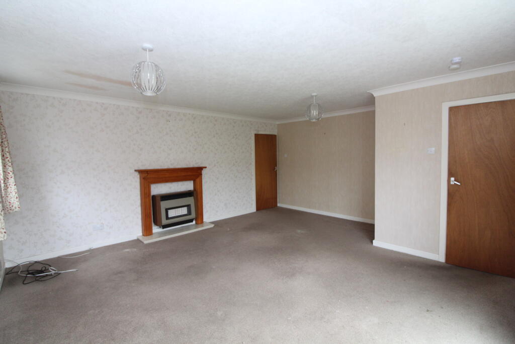 Lounge 1 T202510201221.jpg