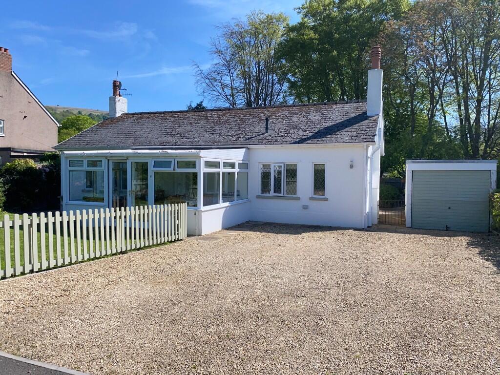 Oak Tree Lane, Gilwern NP7 0EQ