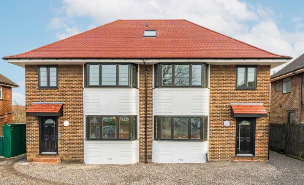 Greenford Avenue, Avenue House - Ealing