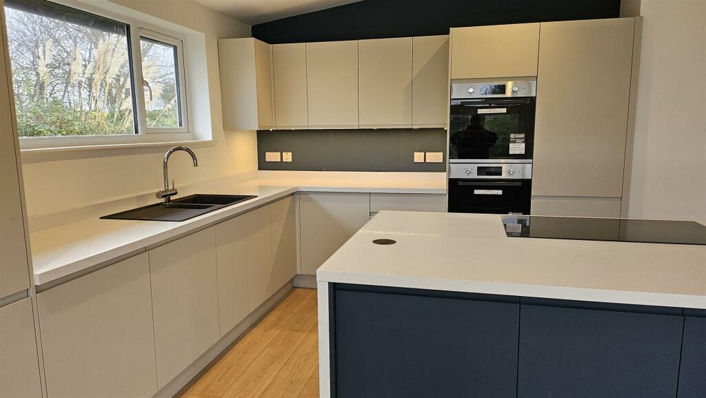 Kitchen,.jpeg
