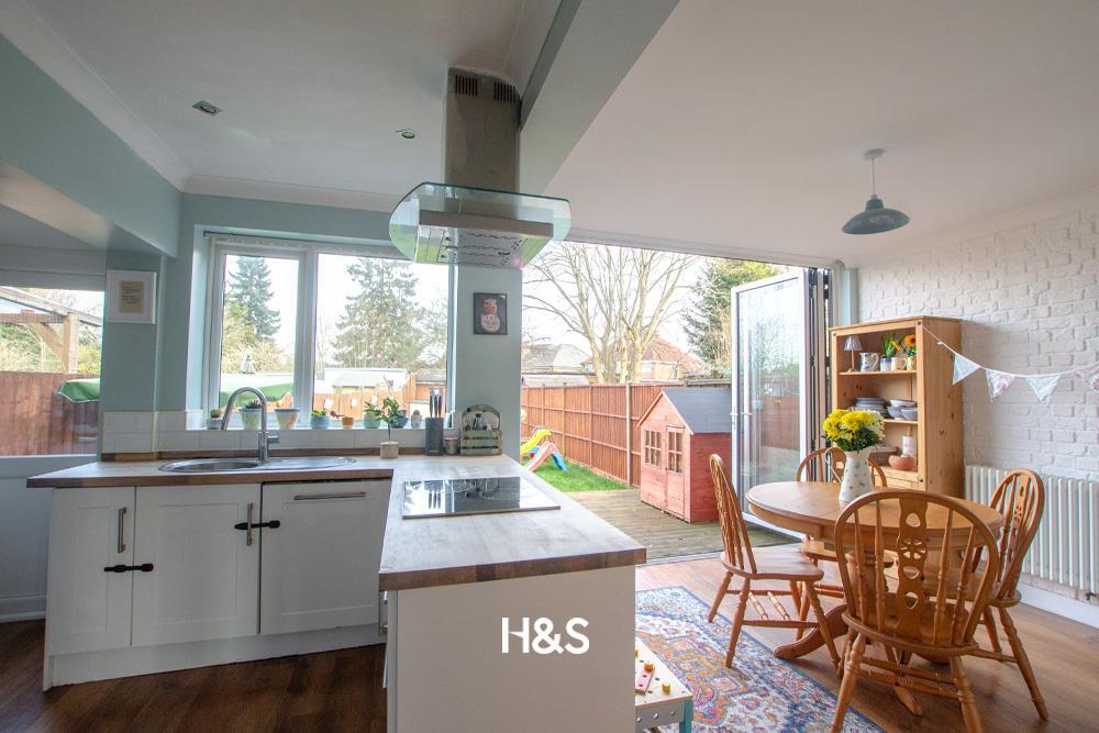 99 Coverdale - kitch3.jpg