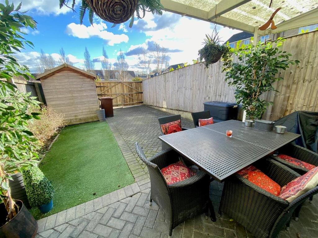 rear garden-driveway.jpg