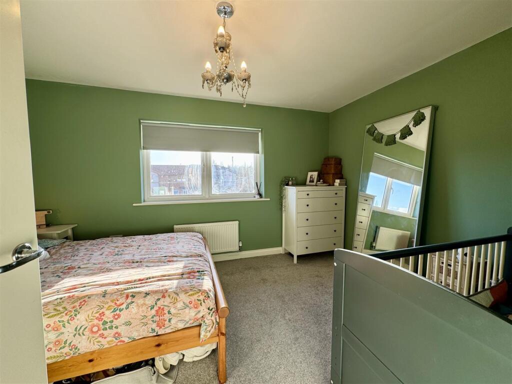 Principal bedroom