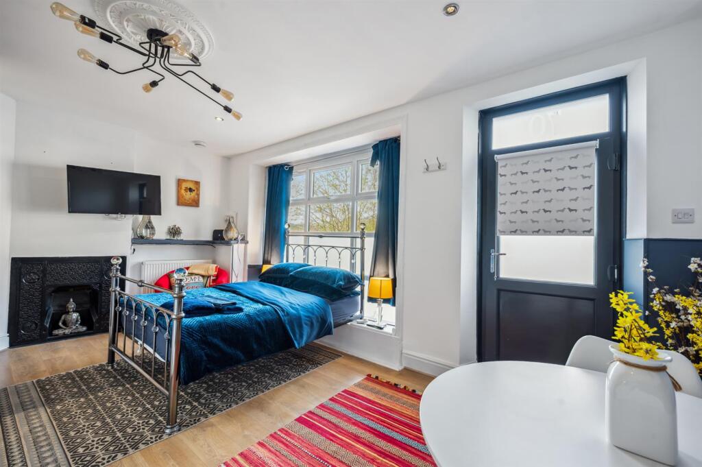 Bedroom Area.jpg