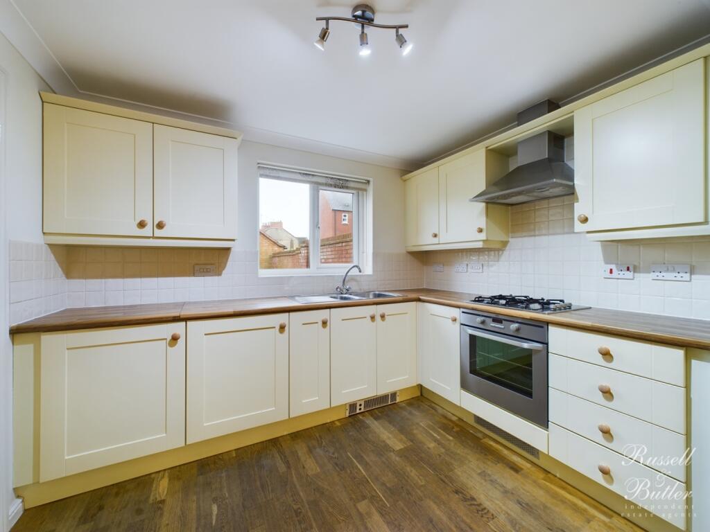 CAM01995G0-PR0254-STILL003