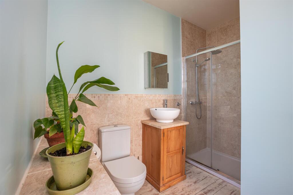 A18 - Beverly Court, Brixham - 230119.jpg