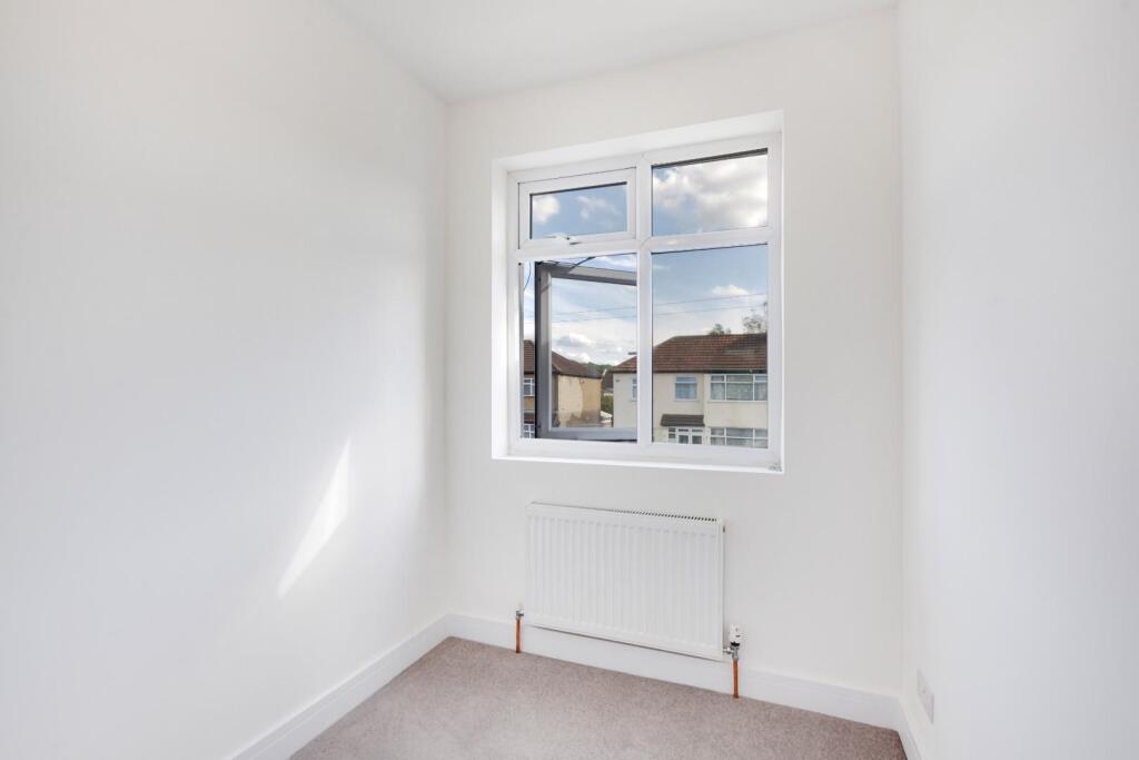 bedroom 3.jpg