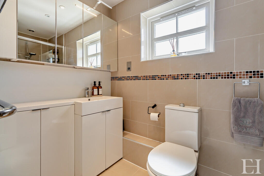 8656154-interiorW...