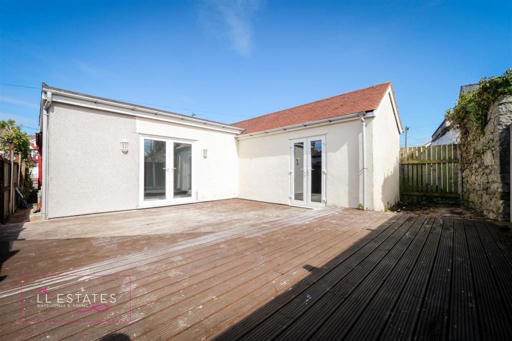 15 Dyserth Road-32.jpg