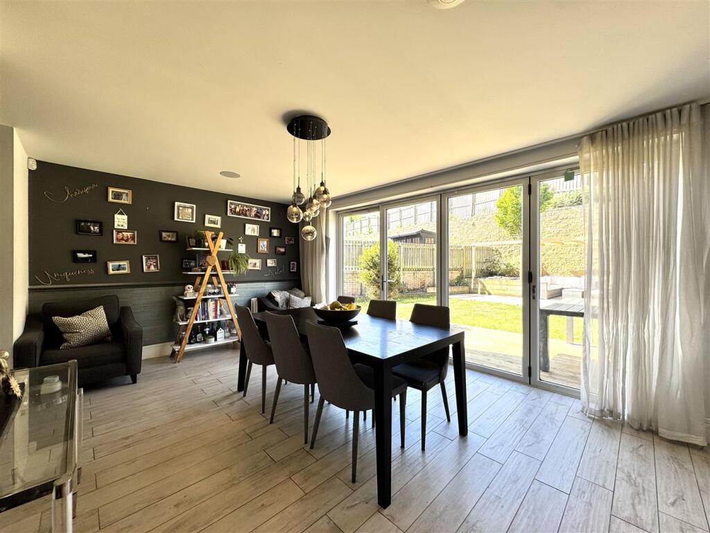 Dining Kitchen/Family Room