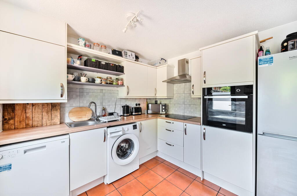 21681b51174493b1286020arw21