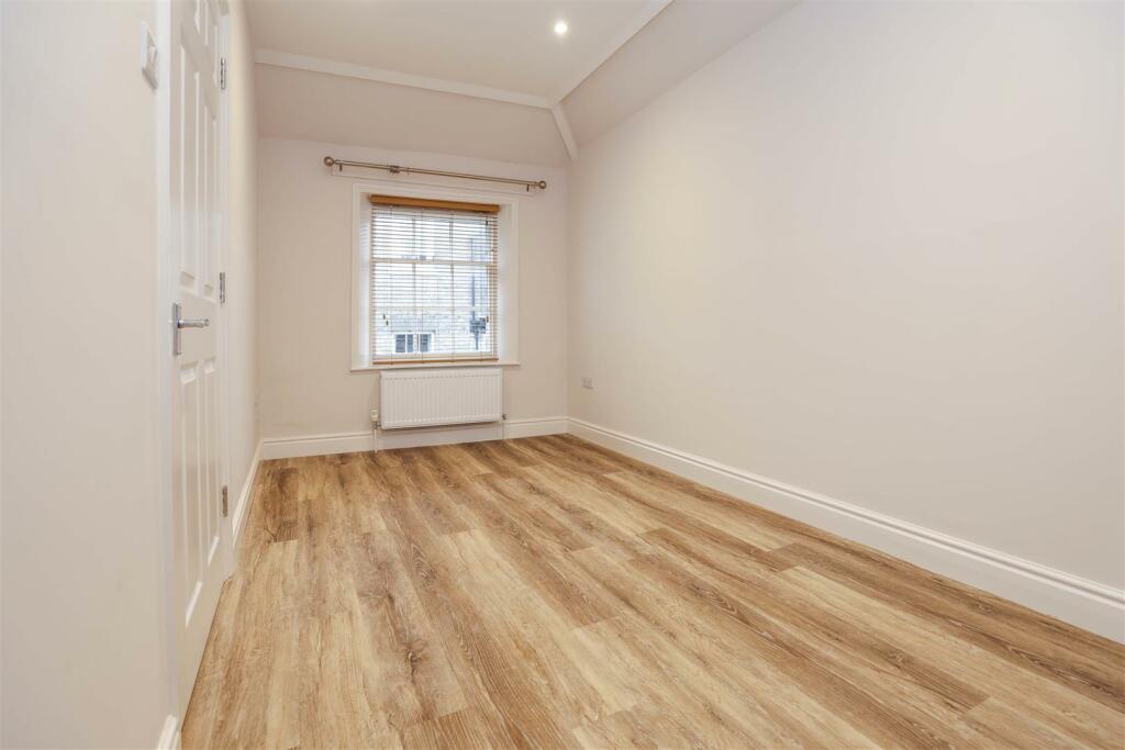 8 Guildhall Street [Bedroom Four].jpg